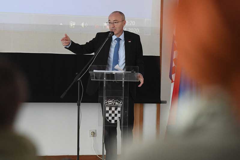 Damir Krstičević