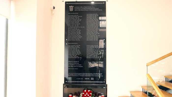 Otkrivena spomen-ploča poginulim djelatnicima Hrvatskih šuma iz Domovinskog rata